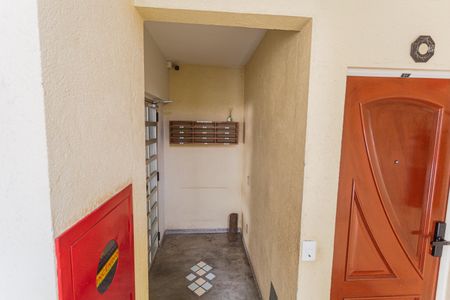 Apartamento à venda com 168m², 3 quartos e 1 vaga Apartamento à venda com 168m², 3 quartos e 1 vagaHall de entrada