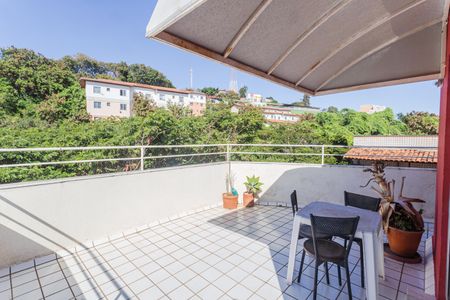 Apartamento à venda com 168m², 3 quartos e 1 vaga Apartamento à venda com 168m², 3 quartos e 1 vagaCobertura