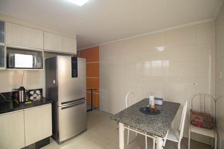 Cozinha - Armários de casa à venda com 2 quartos, 250m² em Parque Edu Chaves, São Paulo