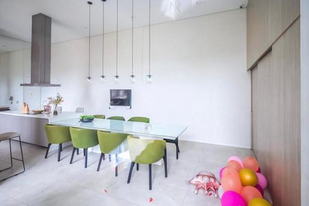 Apartamento à venda com 74m², 2 quartos e 1 vaga Apartamento à venda com 74m², 2 quartos e 1 vagaÁrea gourmet