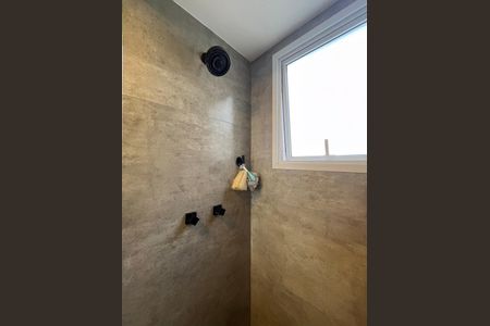 Apartamento à venda com 74m², 2 quartos e 1 vaga Apartamento à venda com 74m², 2 quartos e 1 vagaBanheiro da Suíte