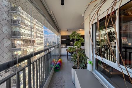 Apartamento à venda com 74m², 2 quartos e 1 vaga Apartamento à venda com 74m², 2 quartos e 1 vagaVaranda gourmet