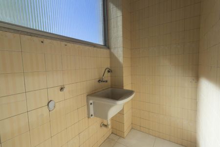 Apartamento para alugar com 60m², 2 quartos e 1 vaga Apartamento para alugar com 60m², 2 quartos e 1 vagaCozinha e Área de Serviço