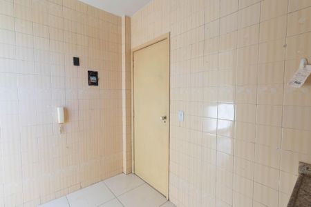 Apartamento para alugar com 60m², 2 quartos e 1 vaga Apartamento para alugar com 60m², 2 quartos e 1 vagaCozinha e Área de Serviço