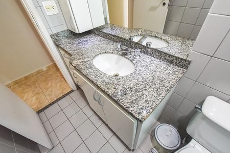 Apartamento para alugar com 40m², 1 quarto e 1 vaga Apartamento para alugar com 40m², 1 quarto e 1 vagaBanheiro