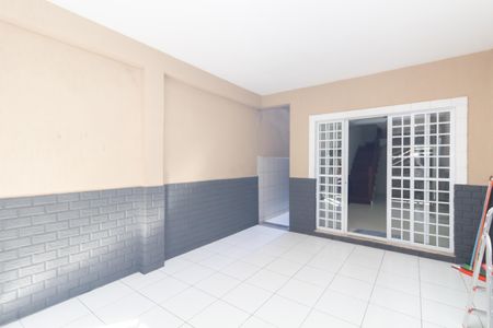 Garagem de casa para alugar com 3 quartos, 270m² em Vila Progresso (zona Leste), São Paulo