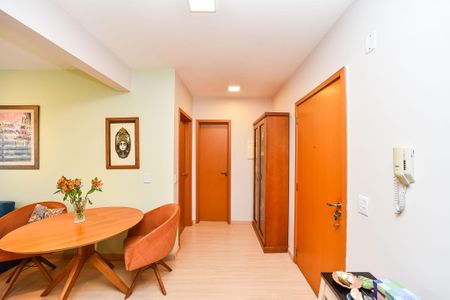 Sala de apartamento à venda com 1 quarto, 48m² em Vila Ipiranga, Porto Alegre