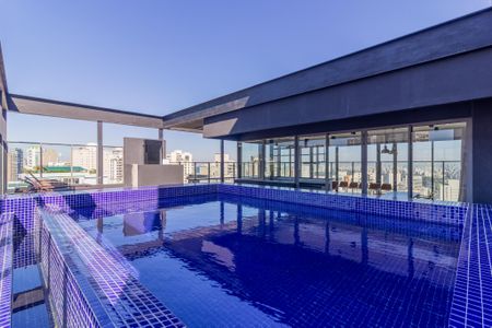 Studio à venda com 25m², 1 quarto e sem vaga Studio à venda com 25m², 1 quarto e sem vagaÁrea comum - Piscina