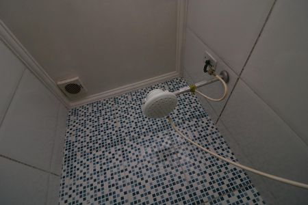 Banheiro de apartamento para alugar com 1 quarto, 56m² em Parque Sao Rafael, São Paulo