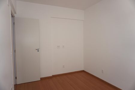 Apartamento para alugar com 81m², 2 quartos e 2 vagasQuarto