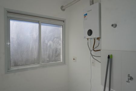 Lavanderia de apartamento para alugar com 2 quartos, 81m² em Jardim Branca Flor, Embu das Artes