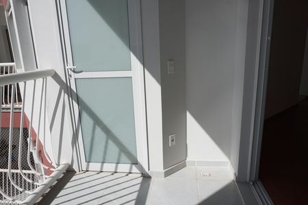 Apartamento para alugar com 81m², 2 quartos e 2 vagasVaranda