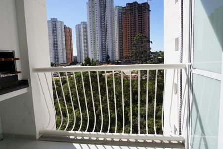 Apartamento para alugar com 81m², 2 quartos e 2 vagasVaranda