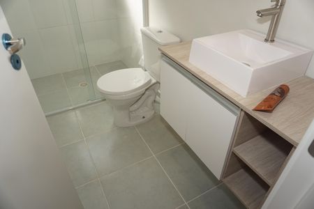Apartamento para alugar com 81m², 2 quartos e 2 vagasBanheiro da Suíte