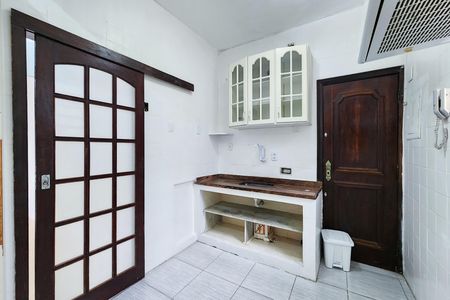 Apartamento para alugar com 74m², 3 quartos e sem vagaCozinha 