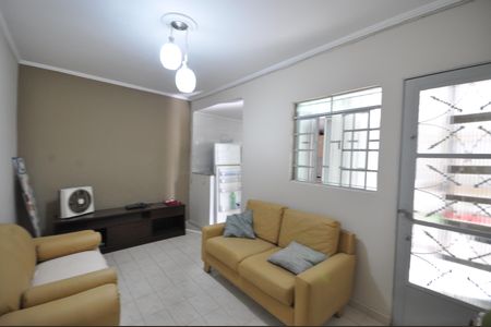 Sala de casa para alugar com 2 quartos, 90m² em Vila Constança, São Paulo