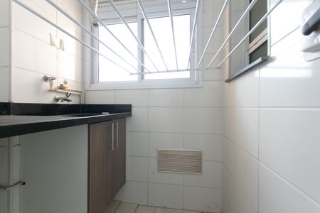 Área de Serviço de apartamento à venda com 3 quartos, 55m² em Conjunto Residencial José Bonifácio, São Paulo