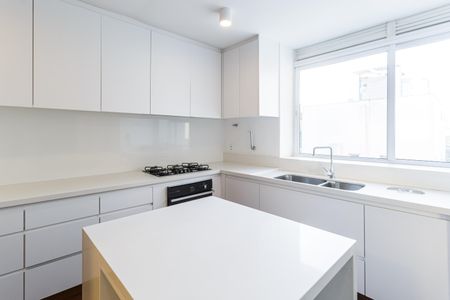 Apartamento à venda com 89m², 1 quarto e 1 vaga Apartamento à venda com 89m², 1 quarto e 1 vagaCozinha