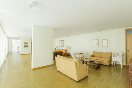 Apartamento à venda com 89m², 1 quarto e 1 vaga Apartamento à venda com 89m², 1 quarto e 1 vagaHall social