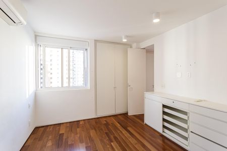 Apartamento à venda com 89m², 1 quarto e 1 vaga Apartamento à venda com 89m², 1 quarto e 1 vagaQuarto Suíte