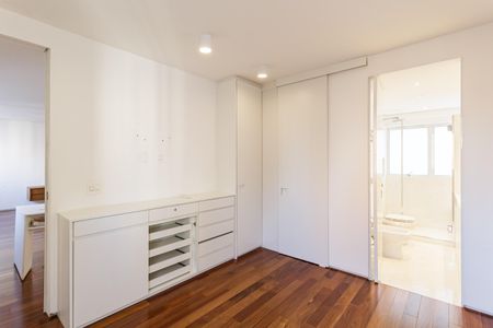 Apartamento à venda com 89m², 1 quarto e 1 vaga Apartamento à venda com 89m², 1 quarto e 1 vagaQuarto Suíte