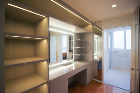 Apartamento para alugar com 148m², 3 quartos e 1 vaga Apartamento para alugar com 148m², 3 quartos e 1 vagaCloset da Suíte