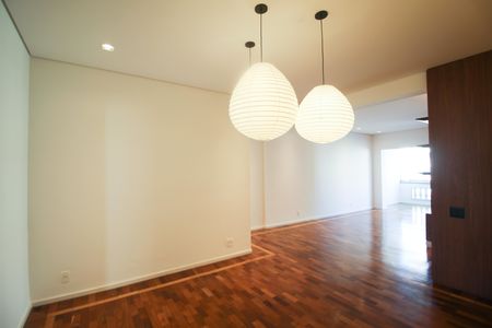 Sala de apartamento para alugar com 3 quartos, 148m² em Itaim Bibi, São Paulo