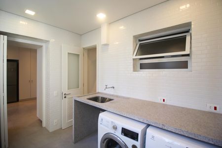 Apartamento para alugar com 148m², 3 quartos e 1 vaga Apartamento para alugar com 148m², 3 quartos e 1 vagaÁrea de Serviço