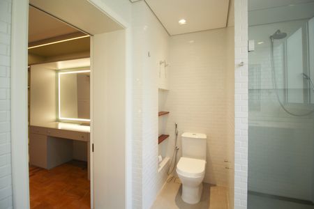 Apartamento para alugar com 148m², 3 quartos e 1 vaga Apartamento para alugar com 148m², 3 quartos e 1 vagaBanheiro da Suíte