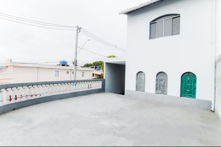 Quintal de casa para alugar com 2 quartos, 125m² em Jardim Ipanema, Guarulhos