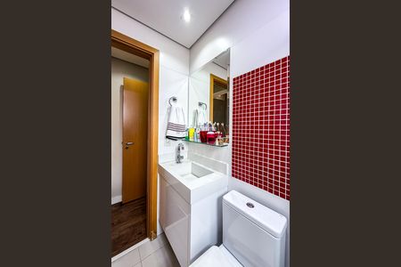 Banheiro da Suíte de apartamento à venda com 2 quartos, 75m² em Vila Bertioga, São Paulo
