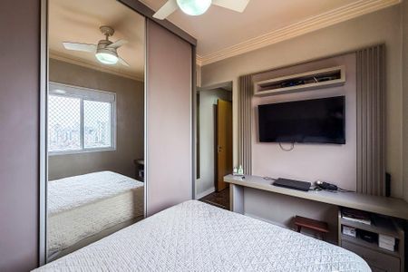 Suíte de apartamento à venda com 2 quartos, 75m² em Vila Bertioga, São Paulo