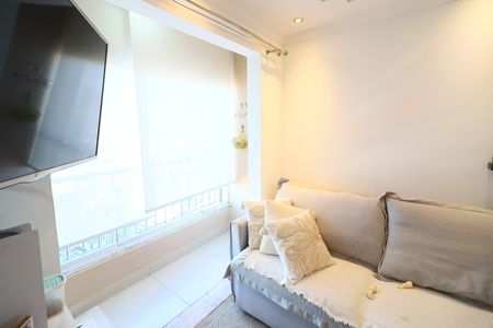 Sala de apartamento para alugar com 2 quartos, 49m² em Bussocaba, Osasco
