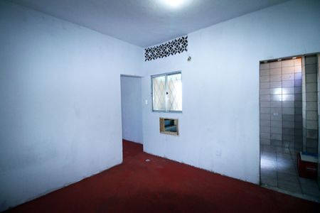 Quarto de casa para alugar com 1 quarto, 50m² em Rocha Miranda, Rio de Janeiro