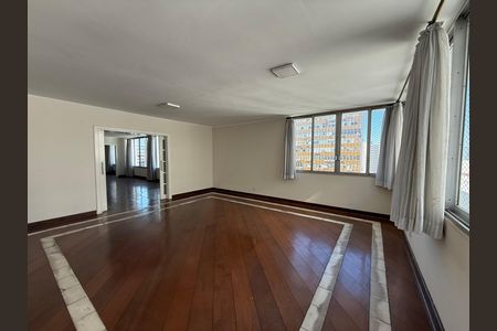 Apartamento à venda com 492m², 4 quartos e 2 vagas