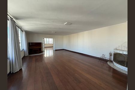 Apartamento à venda com 492m², 4 quartos e 2 vagas