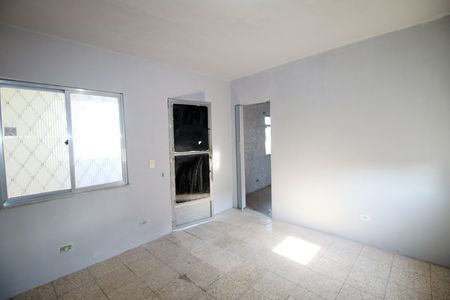 Sala - Quarto de casa para alugar com 1 quarto, 70m² em Rocha Miranda, Rio de Janeiro