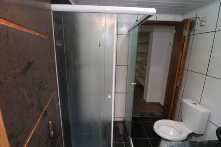 Banheiro social de casa para alugar com 2 quartos, 100m² em Parque Sao Rafael, São Paulo
