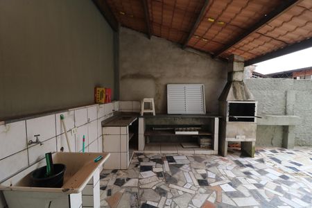 Casa para alugar com 100m², 2 quartos e sem vagaÁrea de Serviço