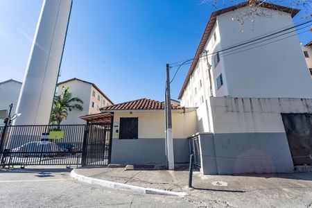 Apartamento para alugar com 44m², 2 quartos e 1 vaga Apartamento para alugar com 44m², 2 quartos e 1 vagaFachada