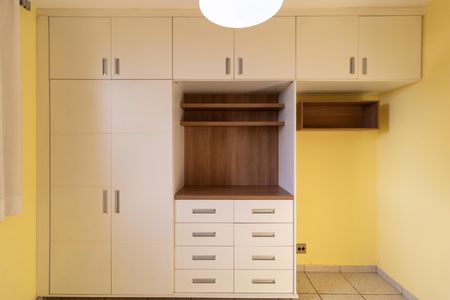 Apartamento para alugar com 60m², 2 quartos e 1 vaga Apartamento para alugar com 60m², 2 quartos e 1 vagaQuarto 01