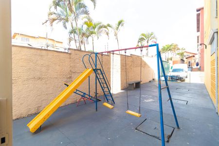 Apartamento para alugar com 60m², 2 quartos e 1 vaga Apartamento para alugar com 60m², 2 quartos e 1 vagaÁrea comum - Playground