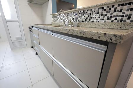 Apartamento para alugar com 77m², 3 quartos e 2 vagas Apartamento para alugar com 77m², 3 quartos e 2 vagasCozinha