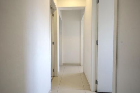Apartamento para alugar com 77m², 3 quartos e 2 vagas Apartamento para alugar com 77m², 3 quartos e 2 vagasCorredor