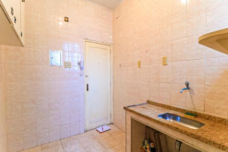 Apartamento à venda com 73m², 2 quartos e sem vaga Apartamento à venda com 73m², 2 quartos e sem vagaCozinha