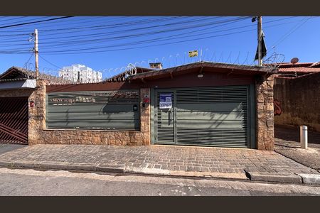 Fachada de casa à venda com 3 quartos, 171m² em Jardim Santa Cecilia, Guarulhos