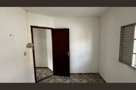Casa à venda com 45m², 2 quartos e 1 vaga Casa à venda com 45m², 2 quartos e 1 vagaQuarto 2