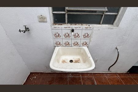 Casa à venda com 45m², 2 quartos e 1 vaga Casa à venda com 45m², 2 quartos e 1 vagaÁrea de Serviço
