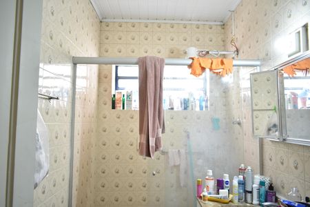Banheiro Social de casa à venda com 2 quartos, 100m² em Chácara Inglesa, São Paulo