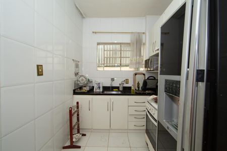 COZINHA de casa para alugar com 3 quartos, 450m² em Salgado Filho, Belo Horizonte